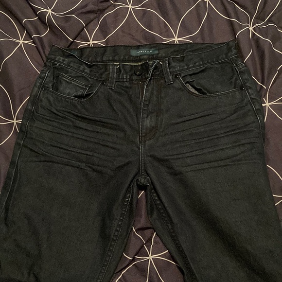 Perry Ellis - Picture 1 of 4